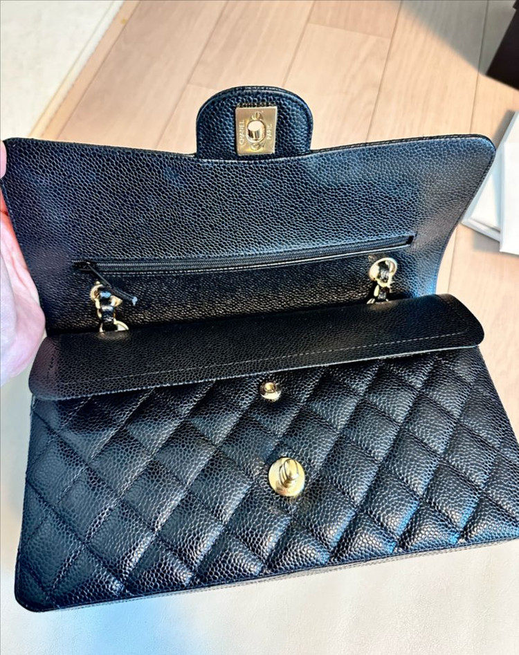 샤넬 클래식백 미듐 금장 풀박스--7