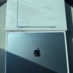 맥북 에어 13 M4 칩 16GB/256GB (스카이블루색상)