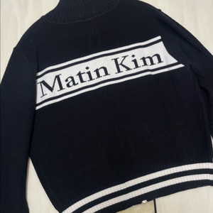 마뗑킴 스펠 포인트 스트라이프 가디건 m