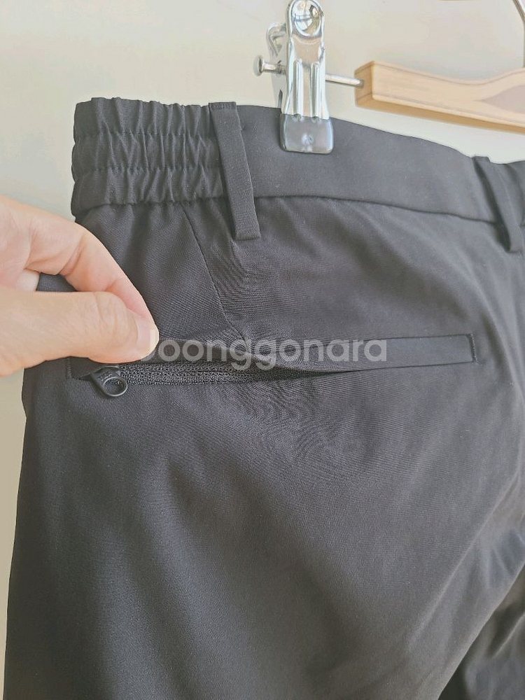 유니클로 x 띠어리 theory 남성 블랙 이지팬츠 봄여름 드라이 기능 바지 L / 무신사 시리즈 에피그램--4