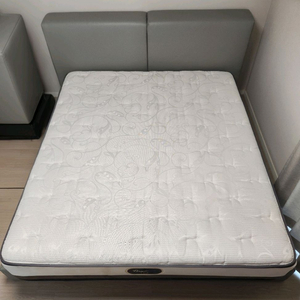 시몬스 뷰티레스트 아이허브 침대 프레임 세트 팝니다