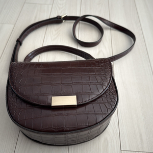 크로코다일 패턴 크로스백