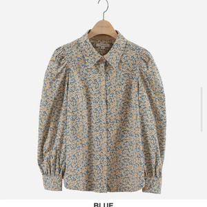 써쓰데이아일랜드 T218MBL233W 잔꽃 코듀로이 볼륨 블라우스 M