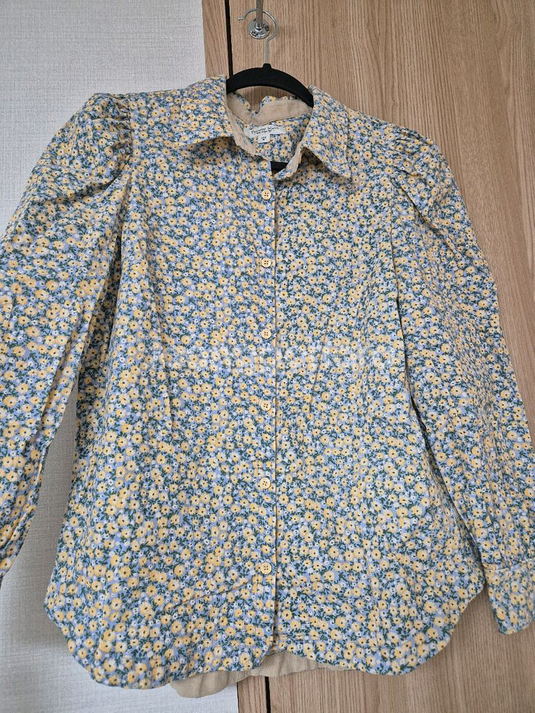 써쓰데이아일랜드 T218MBL233W 잔꽃 코듀로이 볼륨 블라우스 M--8