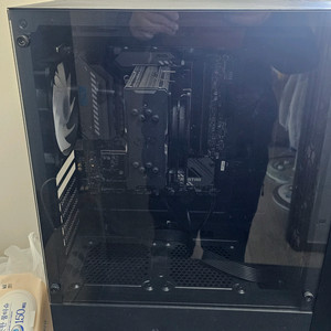 컴퓨터 게이밍 본체 i7 10700f 팝니다