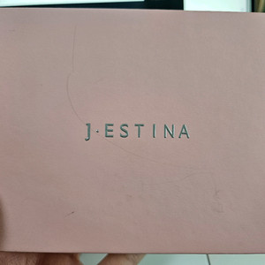 제이에스티나 지갑