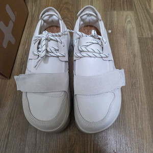 오찌 하이스웨이드 270 사이즈 무료배송