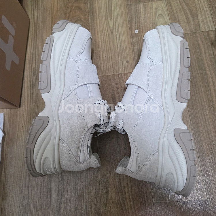 오찌 하이스웨이드 270 사이즈 무료배송--3