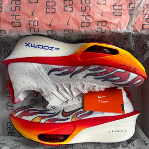 나이키 에어줌 알파플라이 넥스트% 3 새상품(265)