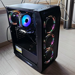 게이밍 컴퓨터 본체 i7 7700 GTX 1050 Ti 팝니다