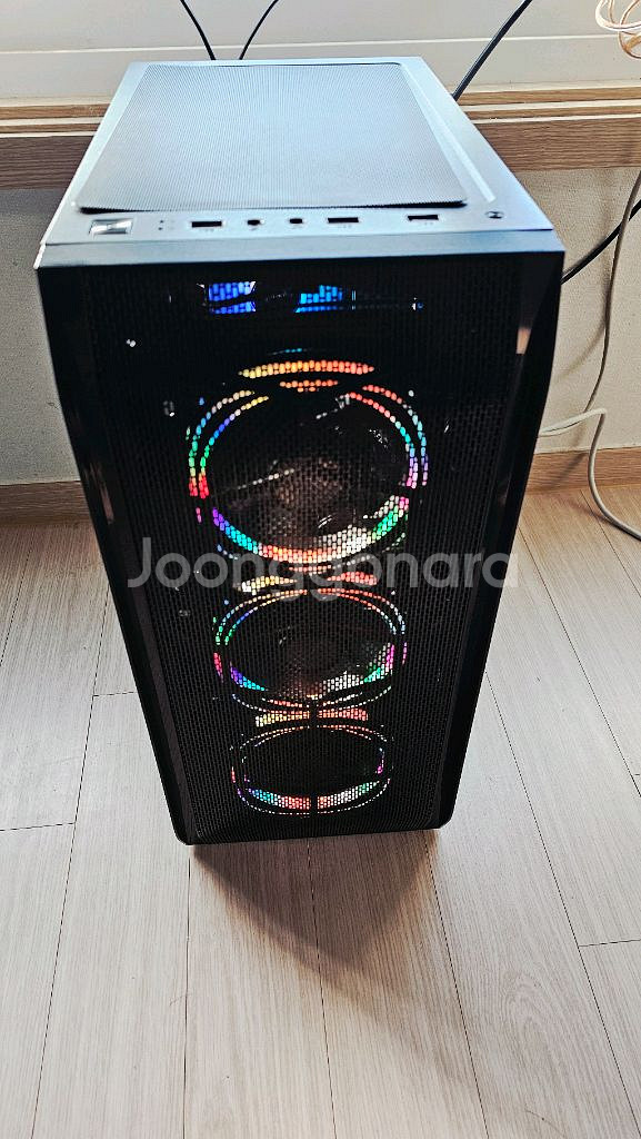 게이밍 컴퓨터 본체 i7 7700 GTX 1050 Ti 팝니다--1