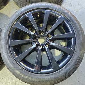 BMW F10 18인치 휠타이어 245 45 18인치 판매