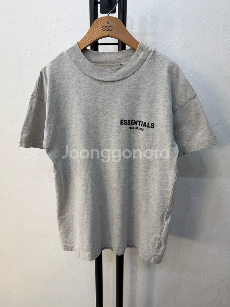 정품) 피어오브갓 에센셜 주니어 및 여성 반팔 티셔츠 10y--0