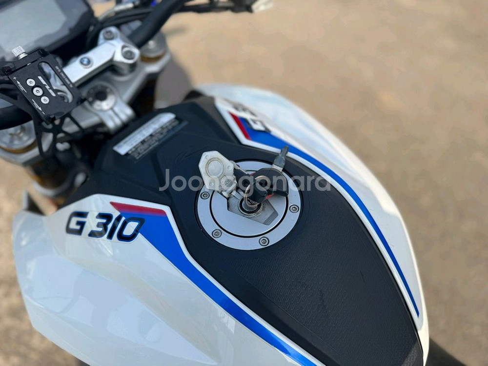 bmw g310r 18션 스페셜컬러 판매합니다--9