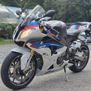 BMW S1000RR 아크라풀배기구변완저렴하게판매합니다