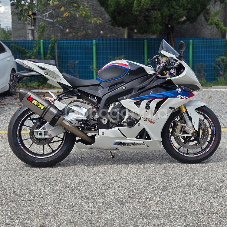 BMW S1000RR 아크라풀배기구변완저렴하게판매합니다--5