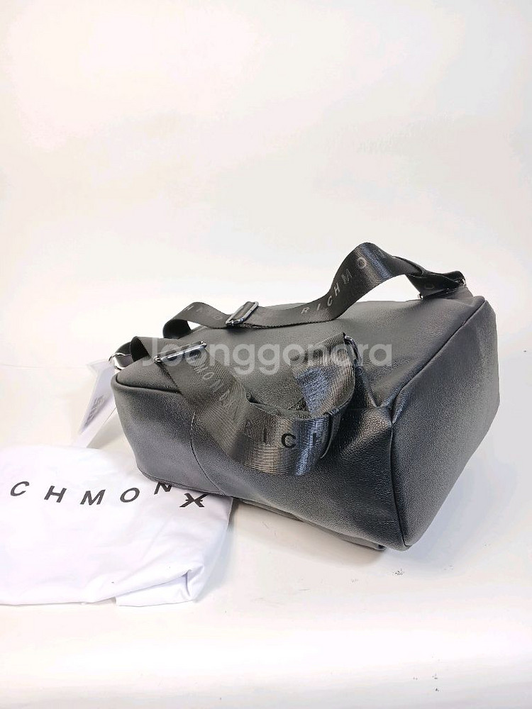 존리치몬드 X 검정색 가죽 남성 백팩--8