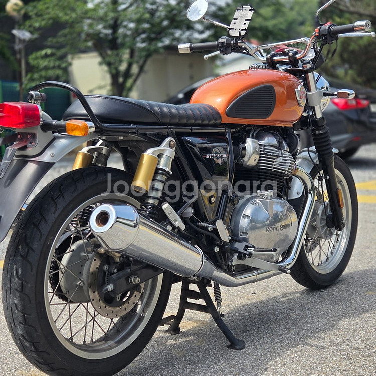 로얄엔필드 인터셉터650 짧은키로수 저렴하게 판매합니다--4