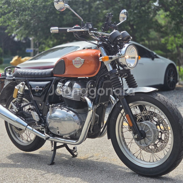 로얄엔필드 인터셉터650 짧은키로수 저렴하게 판매합니다--6