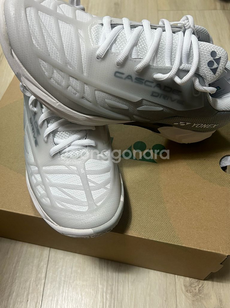 요넥스 캐스케이드 배드민턴화 새상품--0