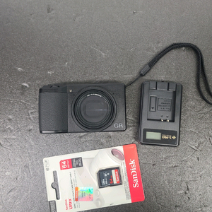 리코gr3 깨끗한거 싸게 판매합니다