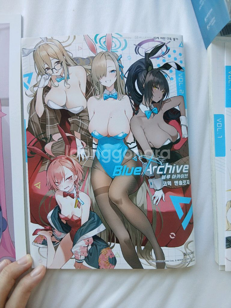 [새제품]블루아카이브 포토북--1