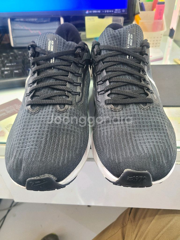 나이키 런닝화 에어 줌 페가수스39 270 팝니다--1