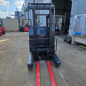 배터리2020년식 최신형 니찌유 입식1.5톤 전동지게차 3M 500만