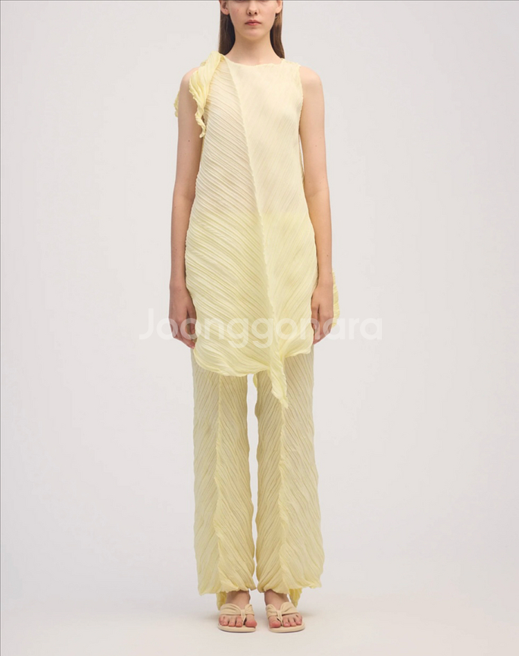 이세이미야케 링클드 트위스트 블랙--1