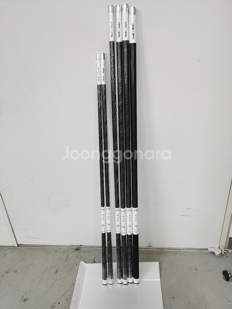 낚시대 총10대 일괄판매 대물 6대 + 붕어 4대--2