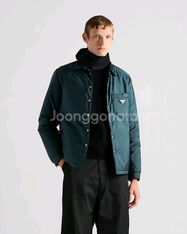 프라다 / 리나일론 셔츠 패딩 새제품 / S 국내100--1