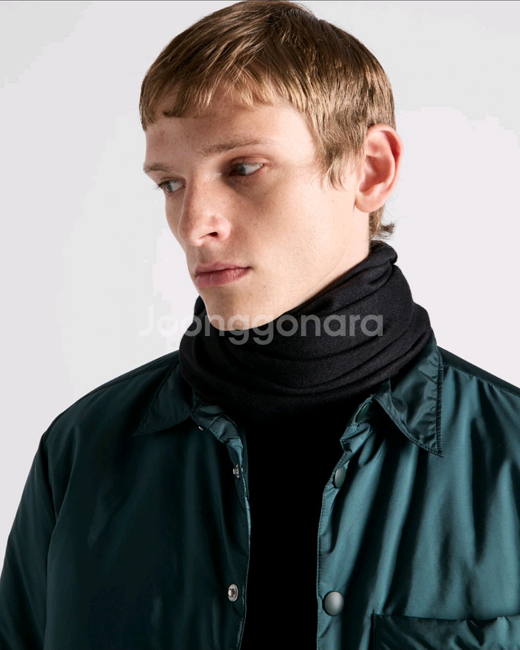 프라다 / 리나일론 셔츠 패딩 새제품 / S 국내100--2