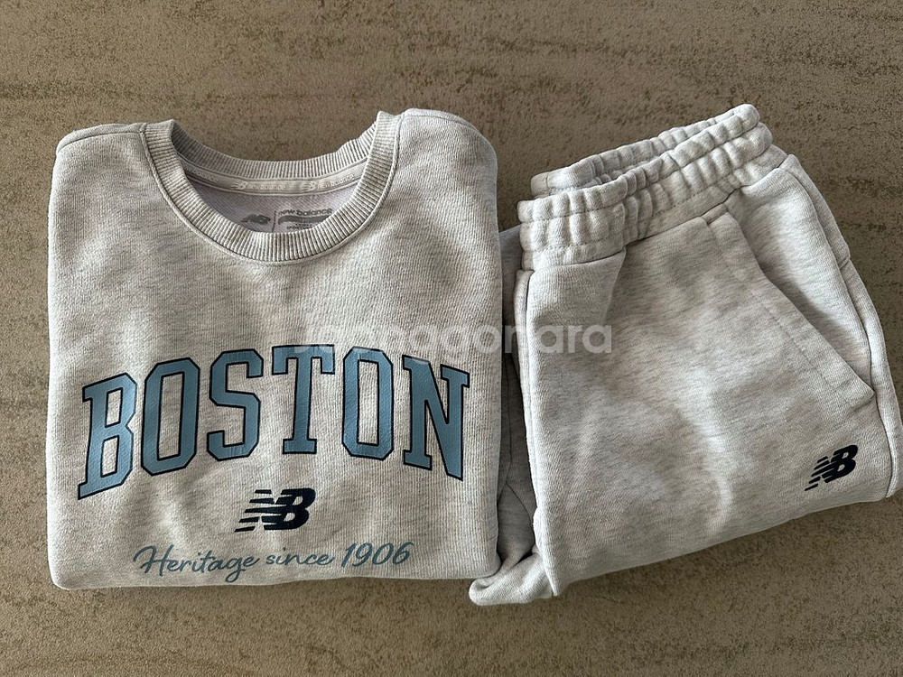 뉴발란스 상하복 130--0