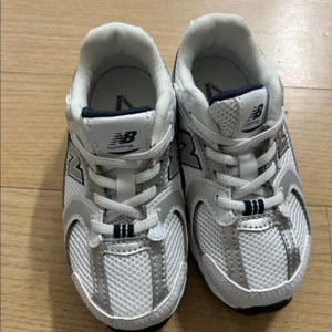 뉴발란스 키즈 운동화 150 새제품