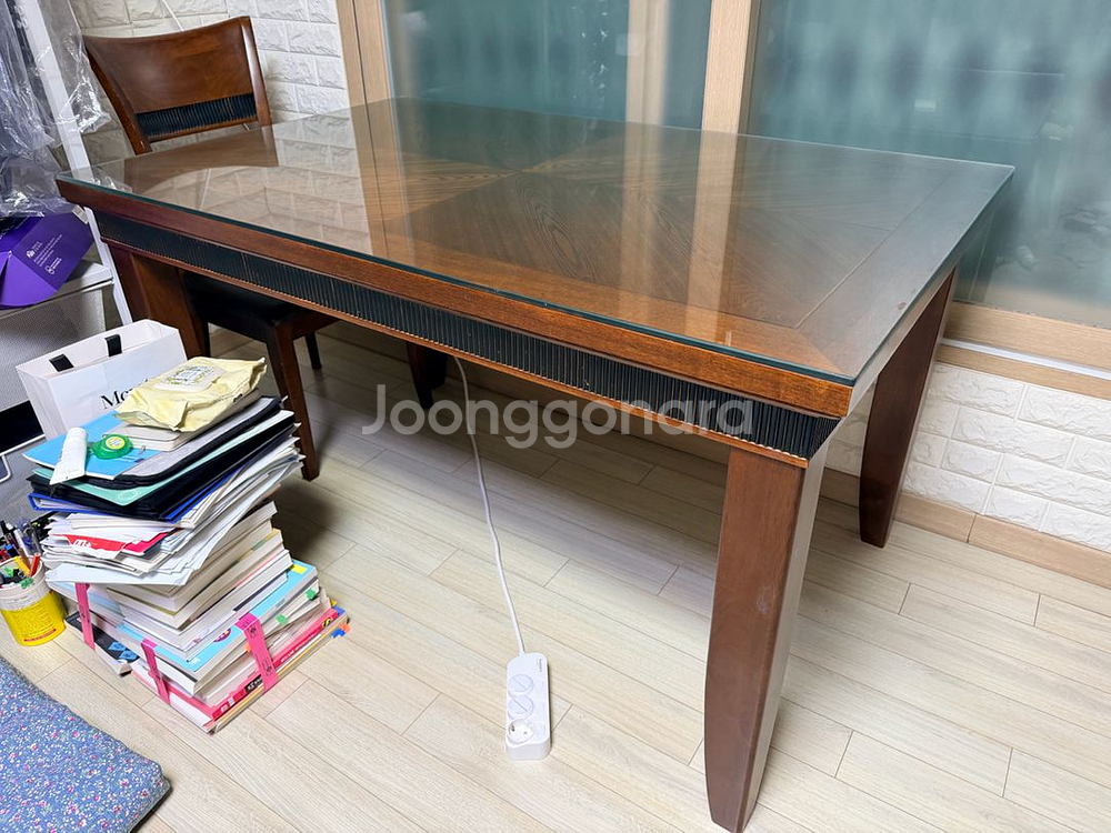 원목 식탁 유리상판 + 의자 5만원!--3