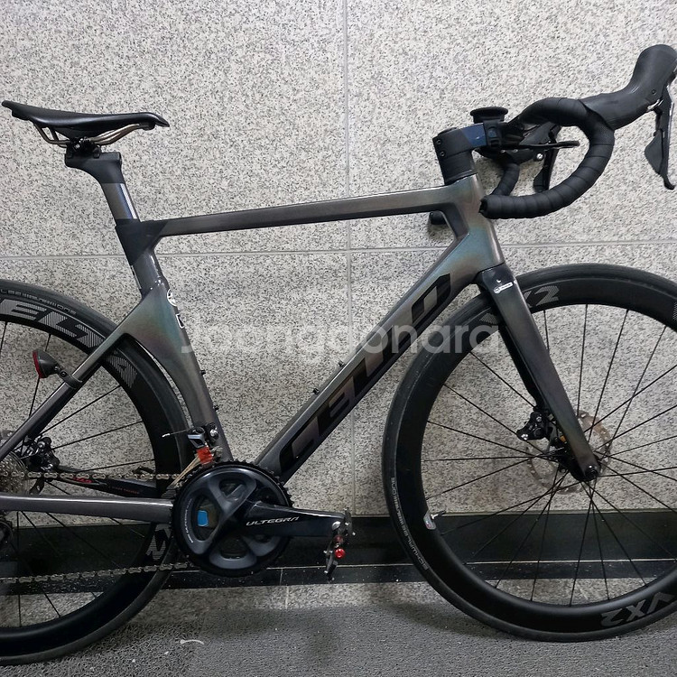 오늘 마지막 180만?) 가격인하_ 첼로 엘리엇D8 에어로 올라운드 카본 자전거--0