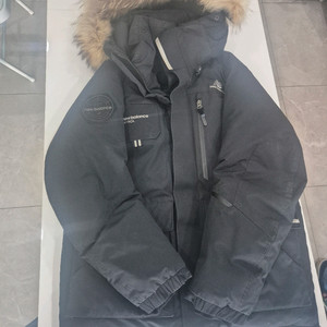 뉴발란스 패딩점퍼 105사이즈