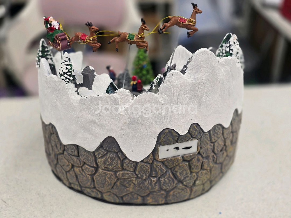 코스트코 크리스마스 눈오는 마을 장식 36cm--8