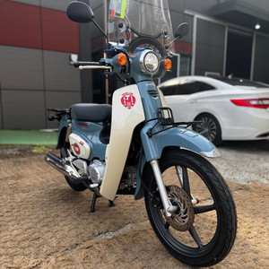 혼다 슈퍼커브110 25년식 180Km 신차급 판매합니다