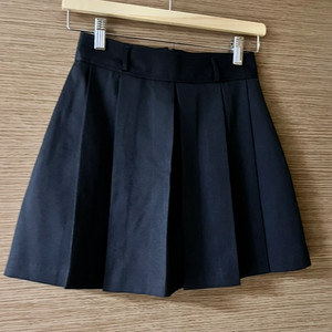 아뜨랑스 핀턱 스커트