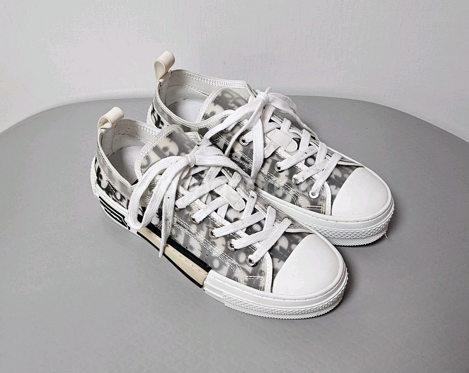 구제명품 인수하실분(발렌시아가, 디올,골든구스 등).--4