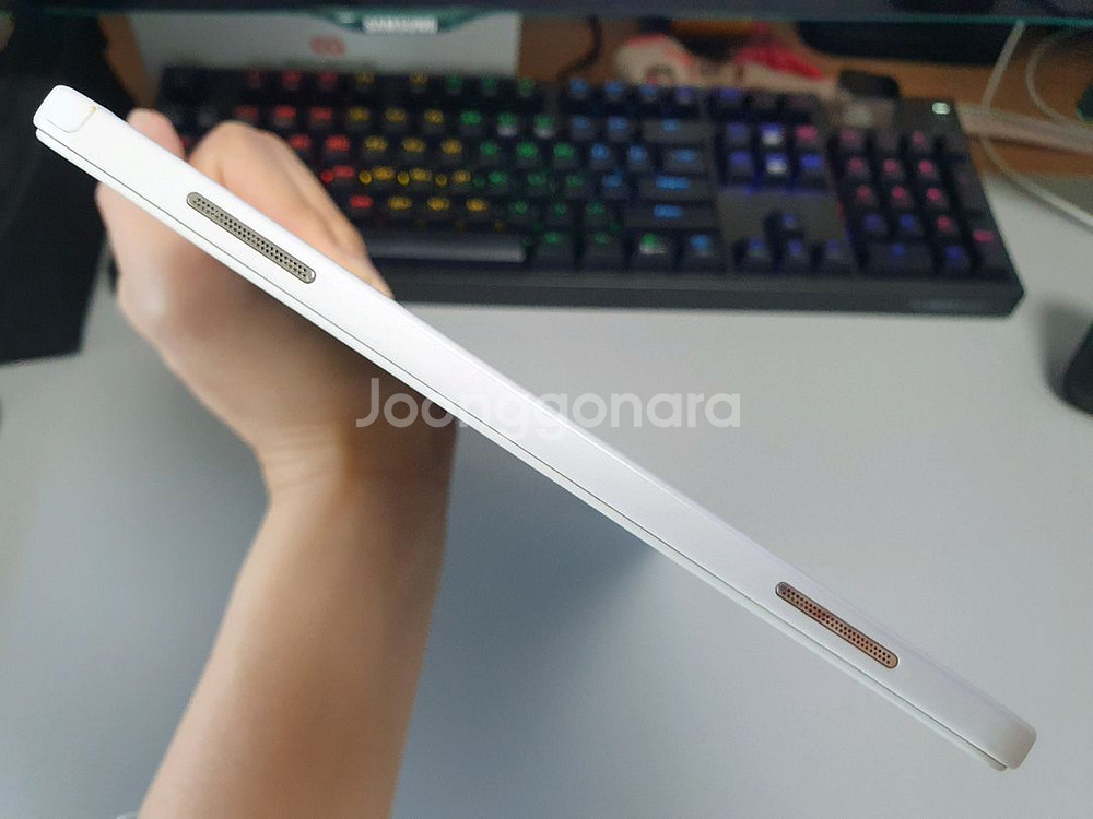 갤럭시 탭A 10.1 2016 with S pen 와이파이 / 32GB / 화이트--9