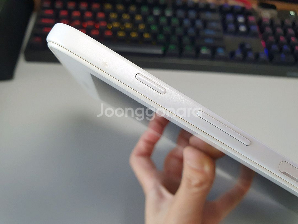 갤럭시 탭A 10.1 2016 with S pen 와이파이 / 32GB / 화이트--7