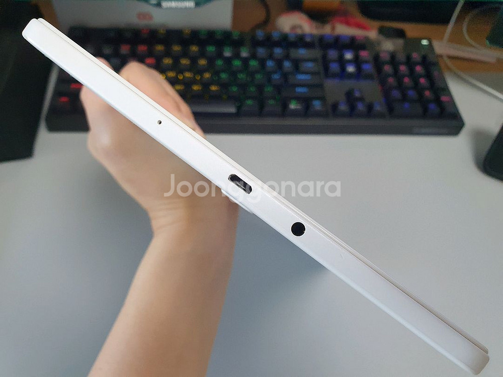 갤럭시 탭A 10.1 2016 with S pen 와이파이 / 32GB / 화이트--6