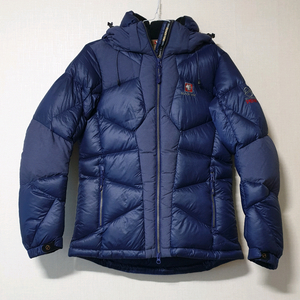 블랙야크 구스다운 패딩 점퍼 90사이즈
