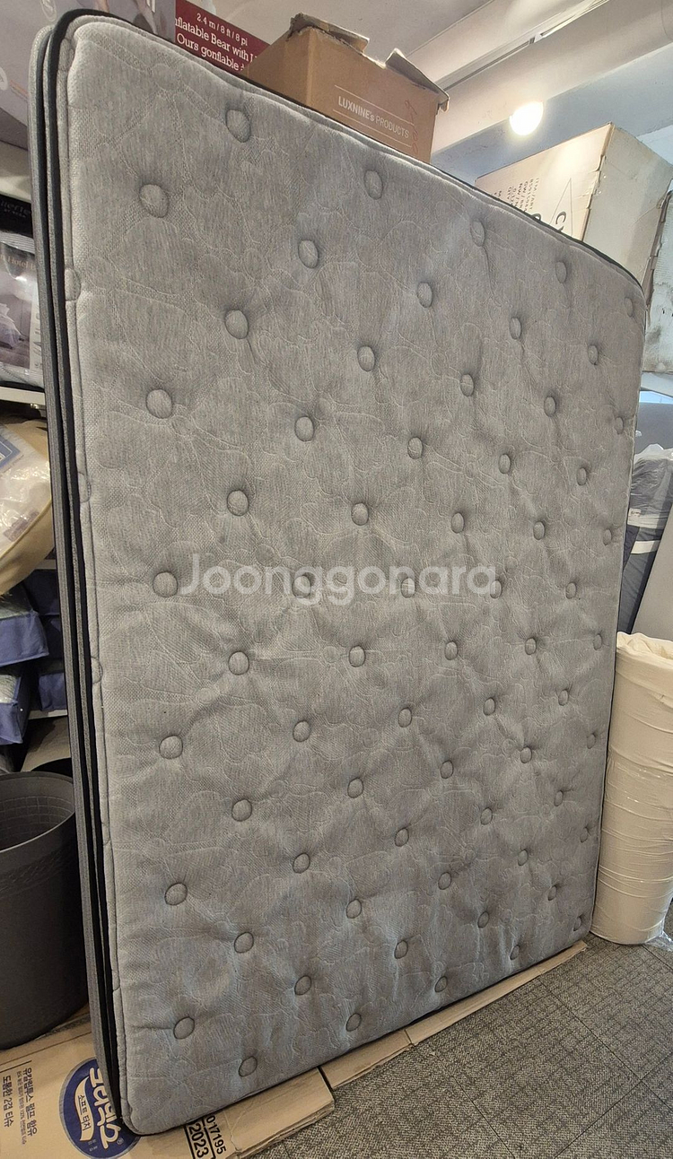 씰리 멜리사 플러스 유로탑 매트리스-퀸 (매장전시품)--0