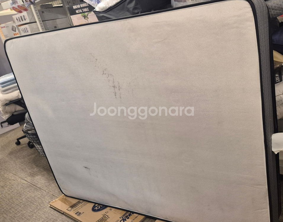 씰리 멜리사 플러스 유로탑 매트리스-퀸 (매장전시품)--1