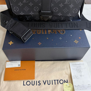 루이비통S-케이프 메신저백