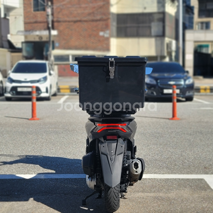 8_22년식 pcx125 3만km 배달셋팅 판매합니다--6