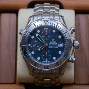 오메가 씨마스터 300m 다이버 시계